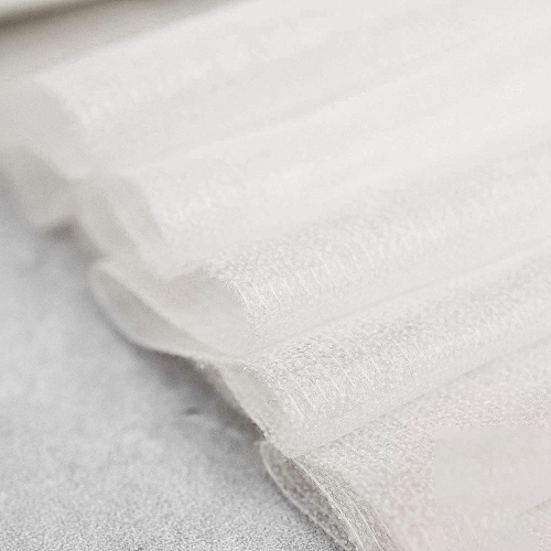 Flizelina - Wkład odzieżowy z klejem - Biała z nitką