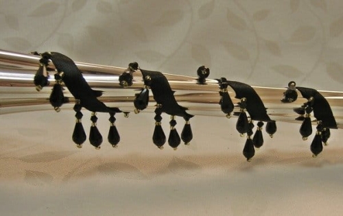 Koraliki na taśmie 35 mm - czarne